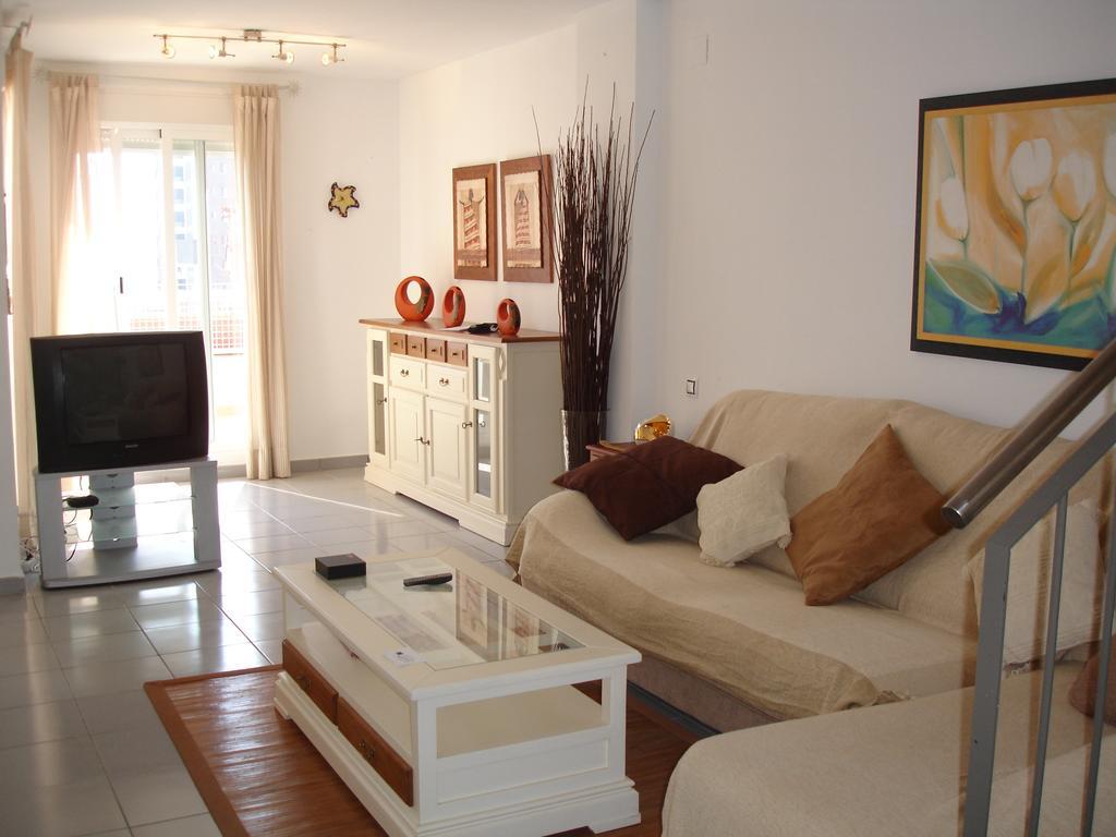 Villamarina Apartments - Zand Properties Μπένιντορμ Δωμάτιο φωτογραφία